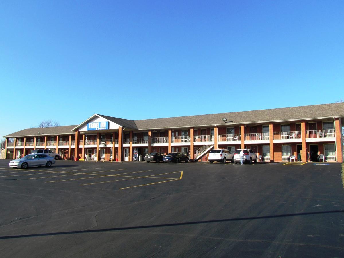 Travel Inn & Suites Frankfort Exterior foto